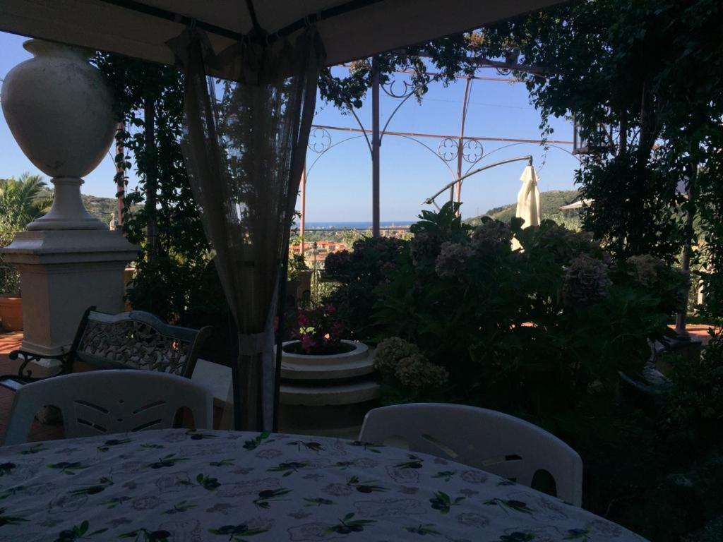 Villa Fieschi Cogorno Buitenkant foto